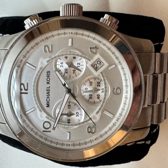 Michael Kors Stainless Steel Watch - Picture 1 of 6